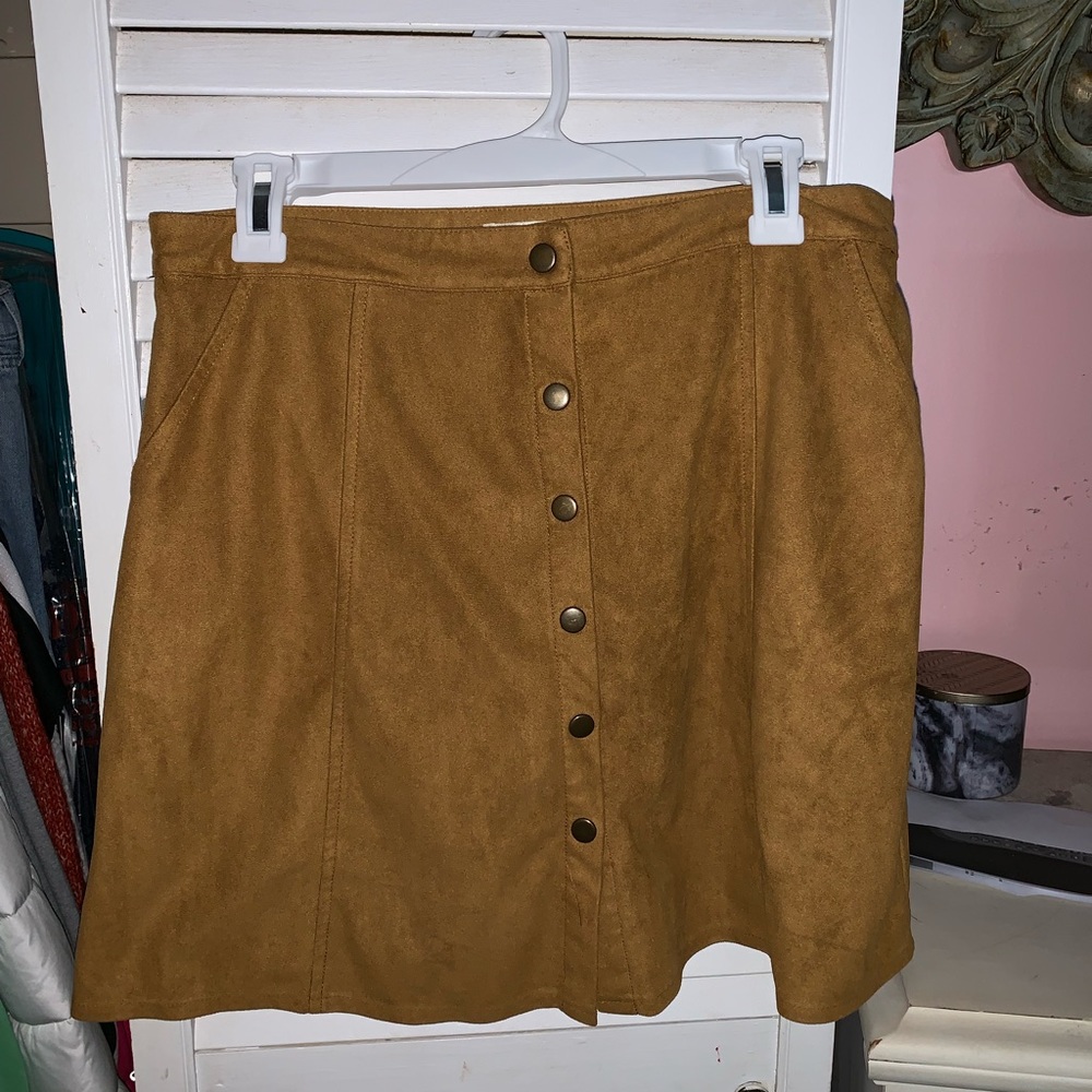 boutique button up skirt